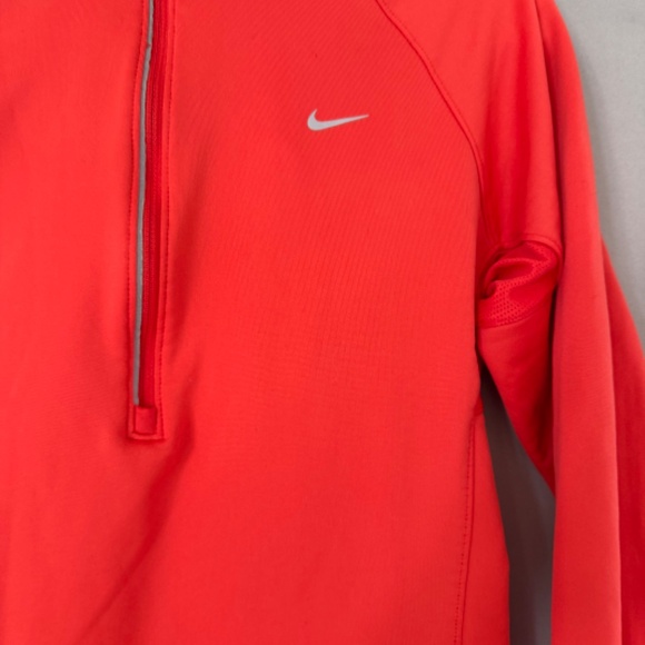 Nike Dri Fit~Womens Poppy1/4 Zip Reflective Hooded Pullover size M - Picture 2 of 3